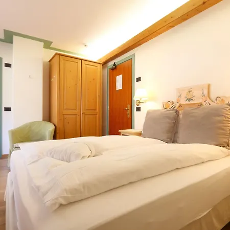 Otel Park Bellacosta Cavalese